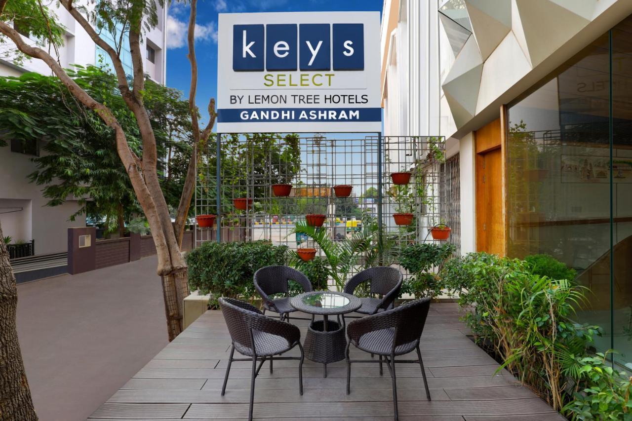 Keys Select By Lemon Tree Hotels, Gandhi Ashram, アーメダバード エクステリア 写真