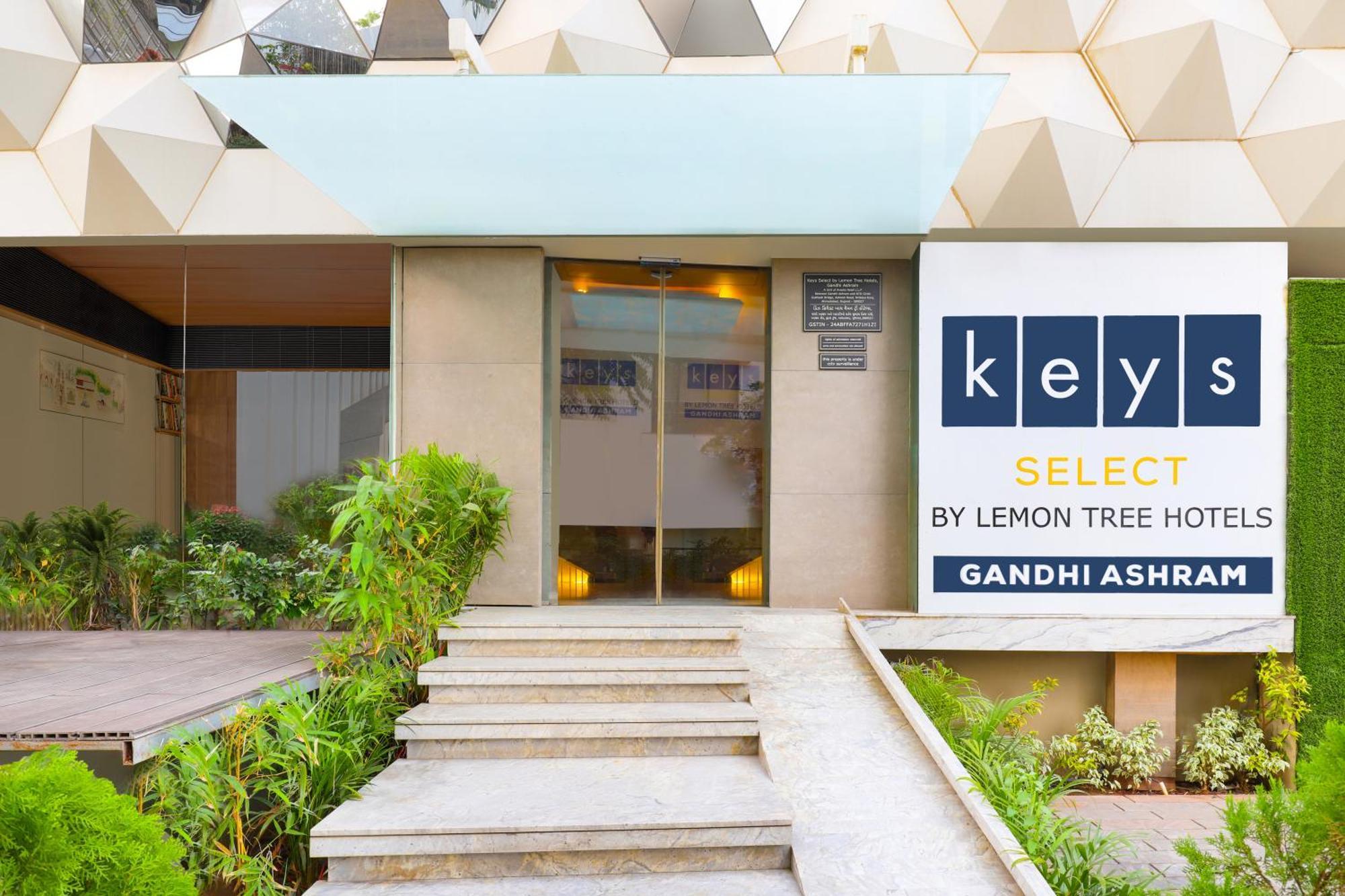 Keys Select By Lemon Tree Hotels, Gandhi Ashram, アーメダバード エクステリア 写真